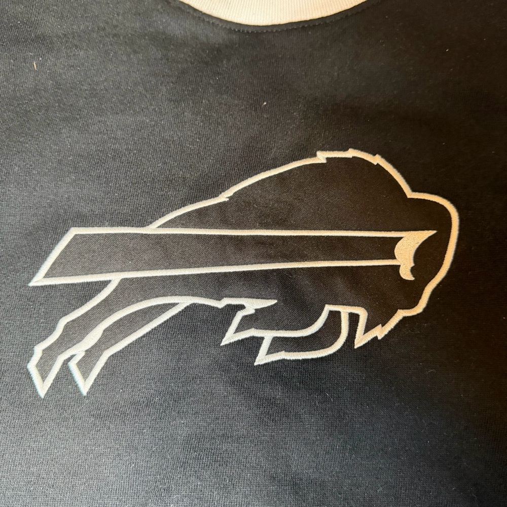 Buffalo Bills Starter Women's Rally Drop Shoulder Cropped Sweatshirt - Black - Picture 5 of 7